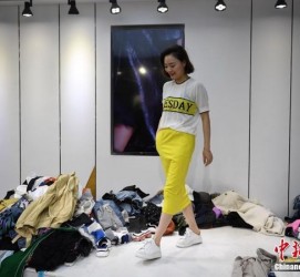 揭阳兼职模特试衣服(兼职做试衣模特好吗)