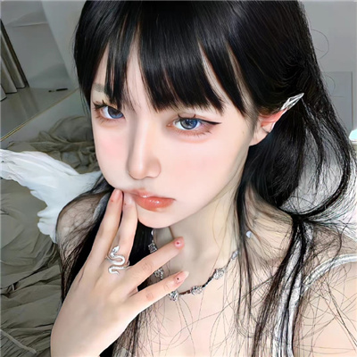 揭阳伴游女生杨悦澜的资料