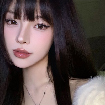 揭阳伴游女生钟晚意的资料