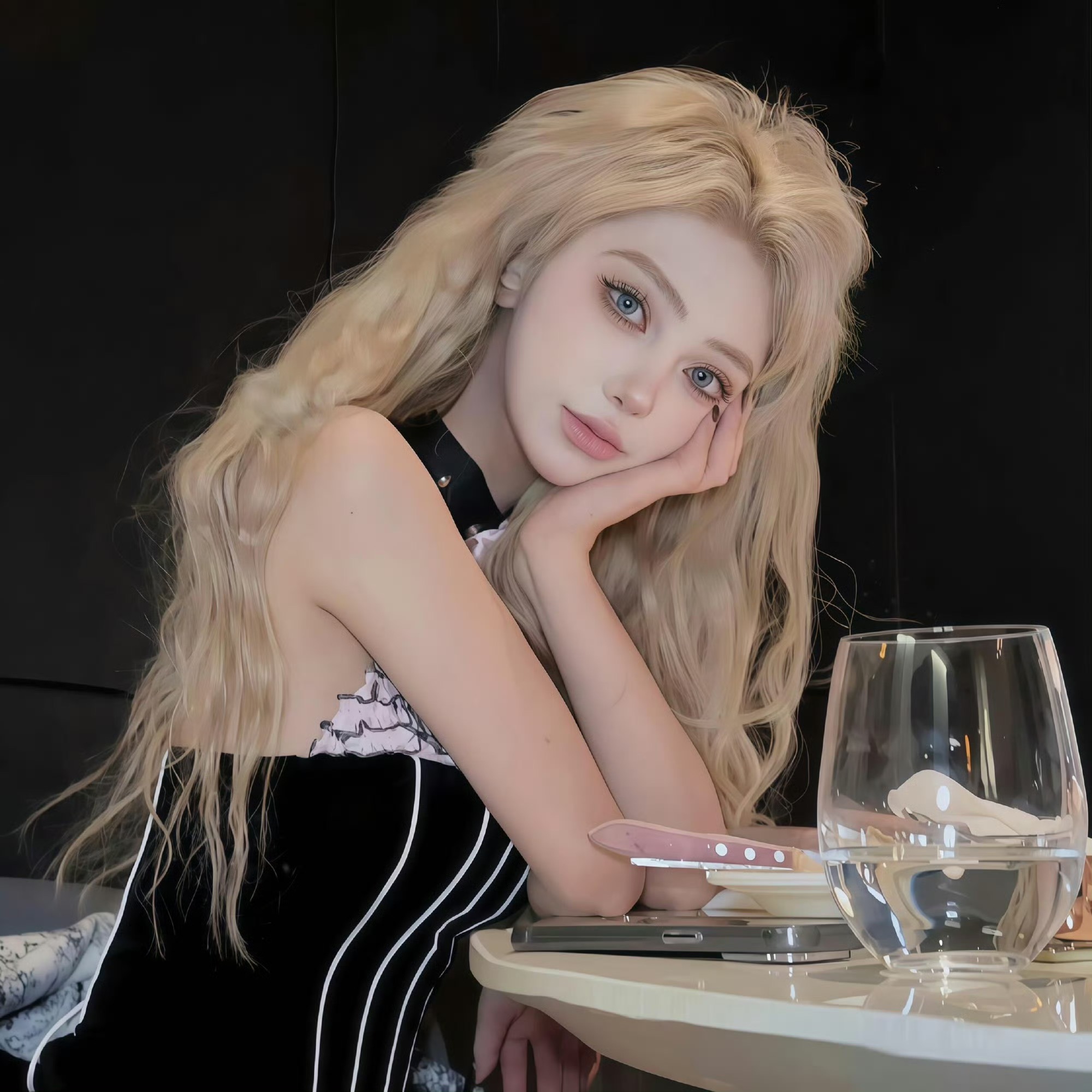 揭阳伴游女生晨露的资料