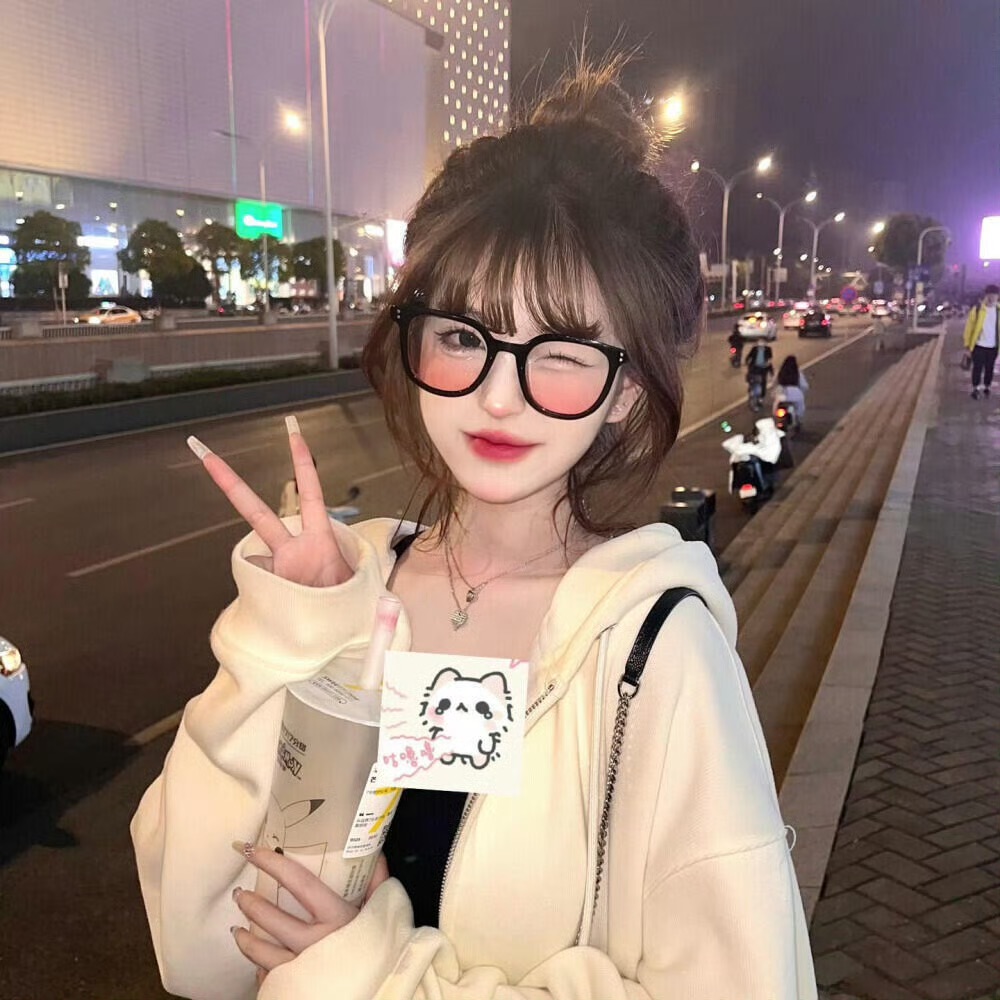 揭阳伴游女生KIKI的资料
