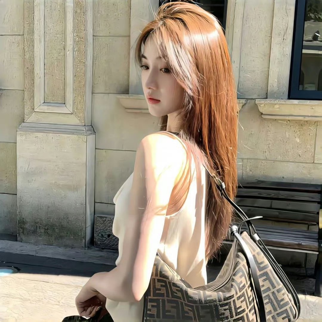 揭阳伴游女生夏夏的资料