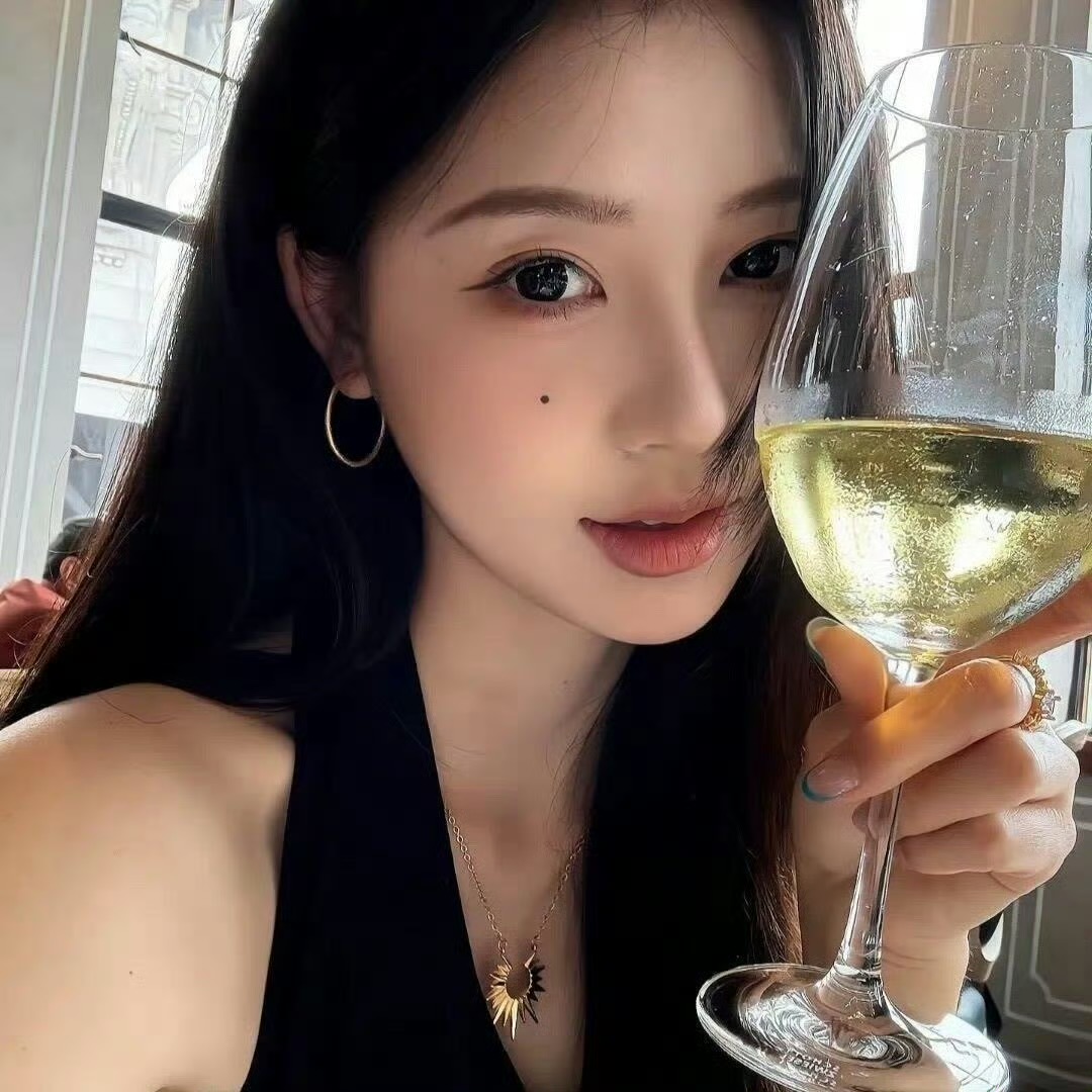 揭阳伴游女生 | 张诗涵的资料