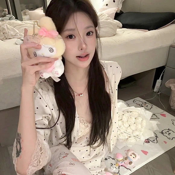 揭阳伴游女生 | 微微的资料